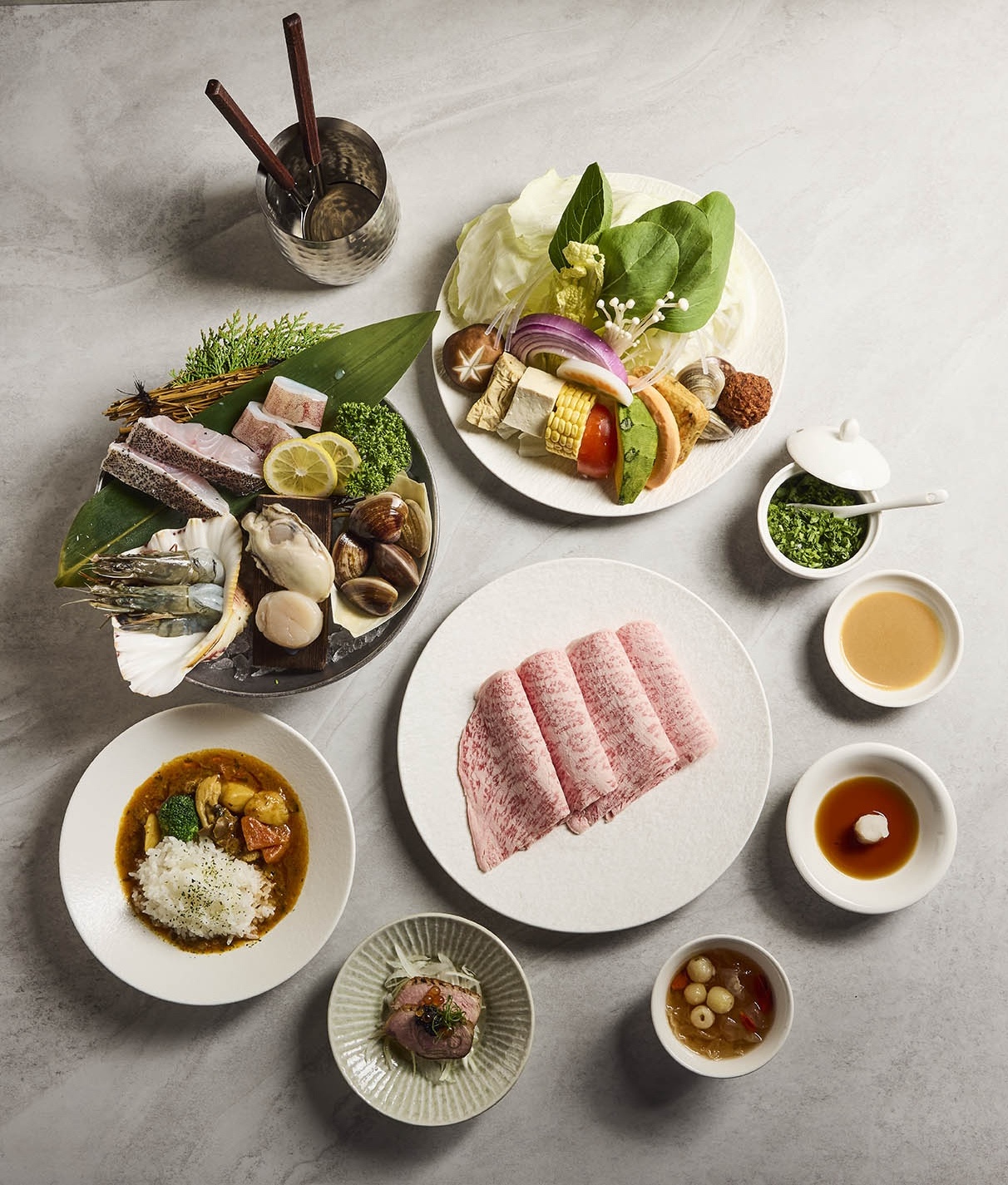 【台中火鍋餐廳推薦】冬天暖心必吃：日本和牛與割烹鍋物家庭聚會、朋友聚餐、生日慶祝首選｜山里見月割烹鍋物