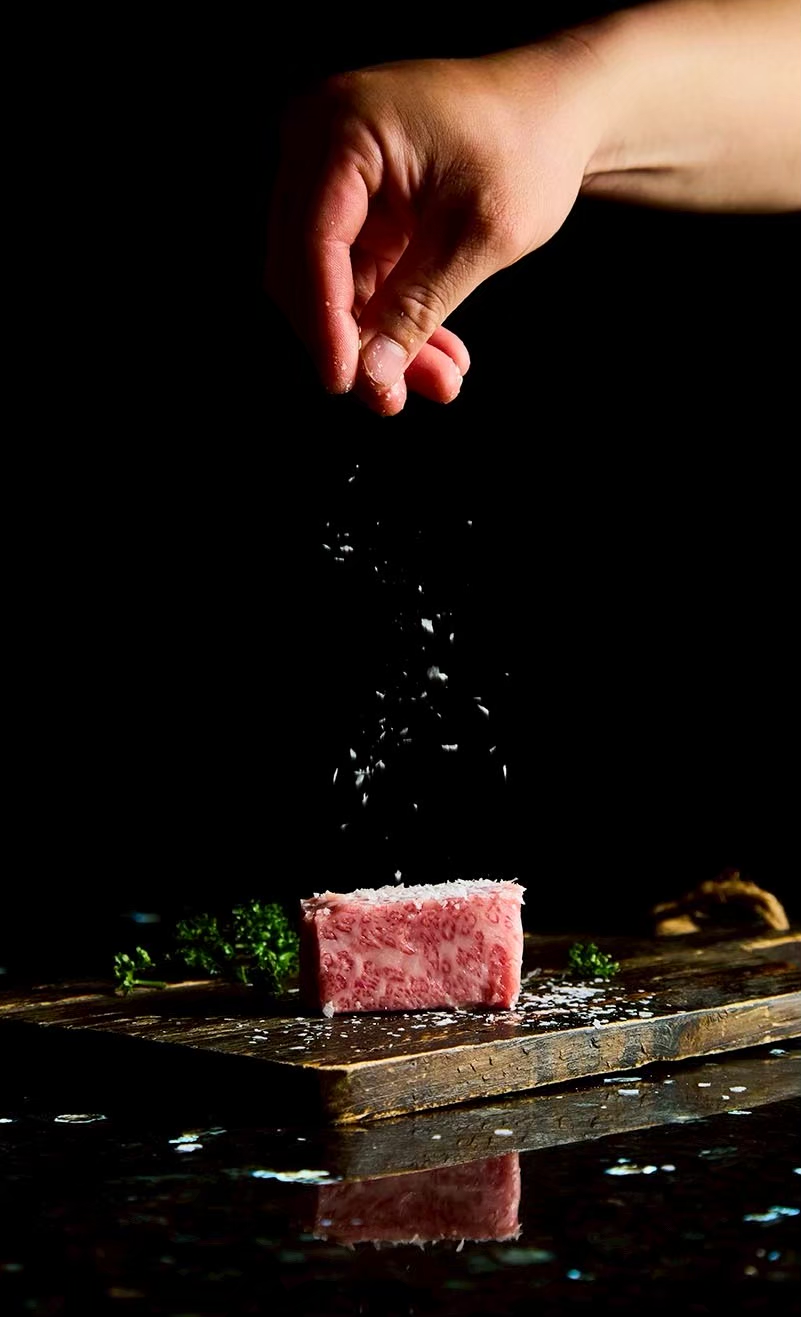 【2026 台中必吃餐廳】在地人也排隊！從頂級和牛燒肉、奢華割烹鍋物到米其林必比登